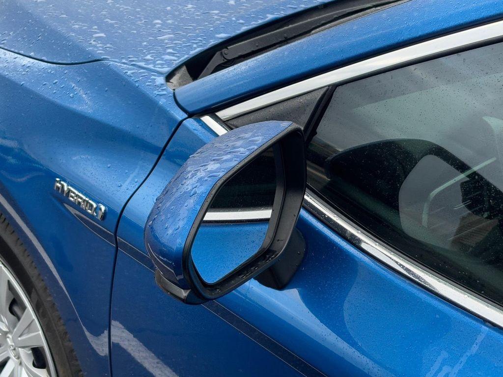 used 2019 Toyota Camry Hybrid car, priced at $23,653