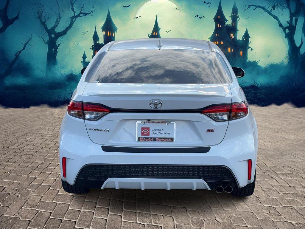 2020 Super White Toyota Corolla