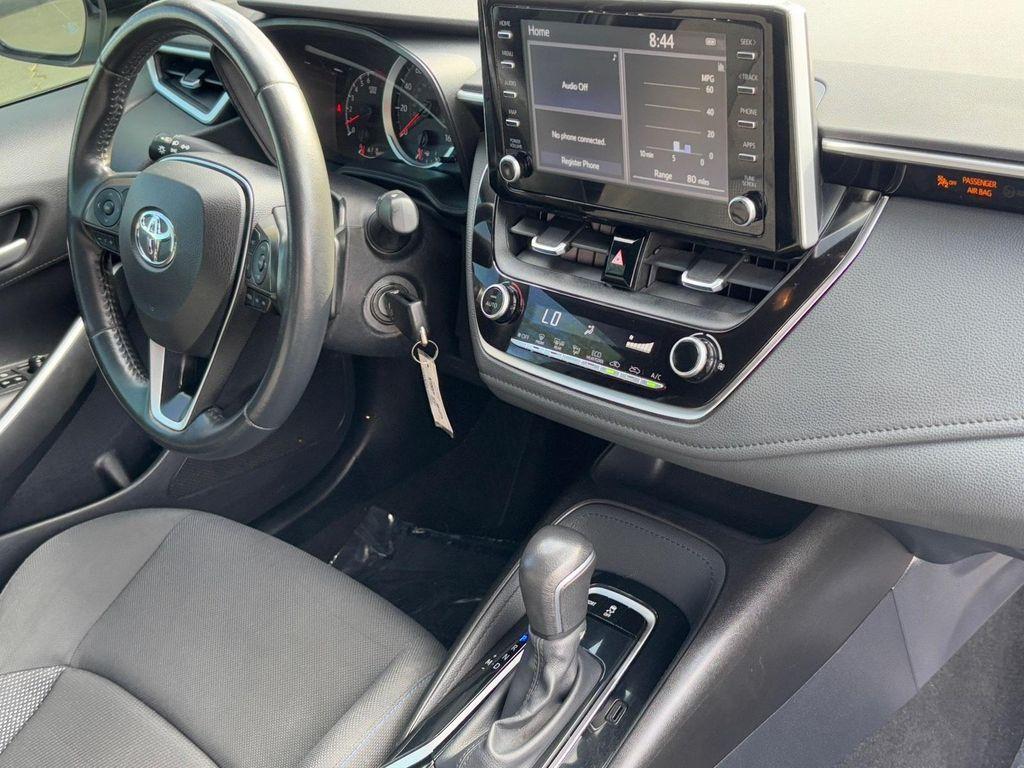 2020 Super White Toyota Corolla