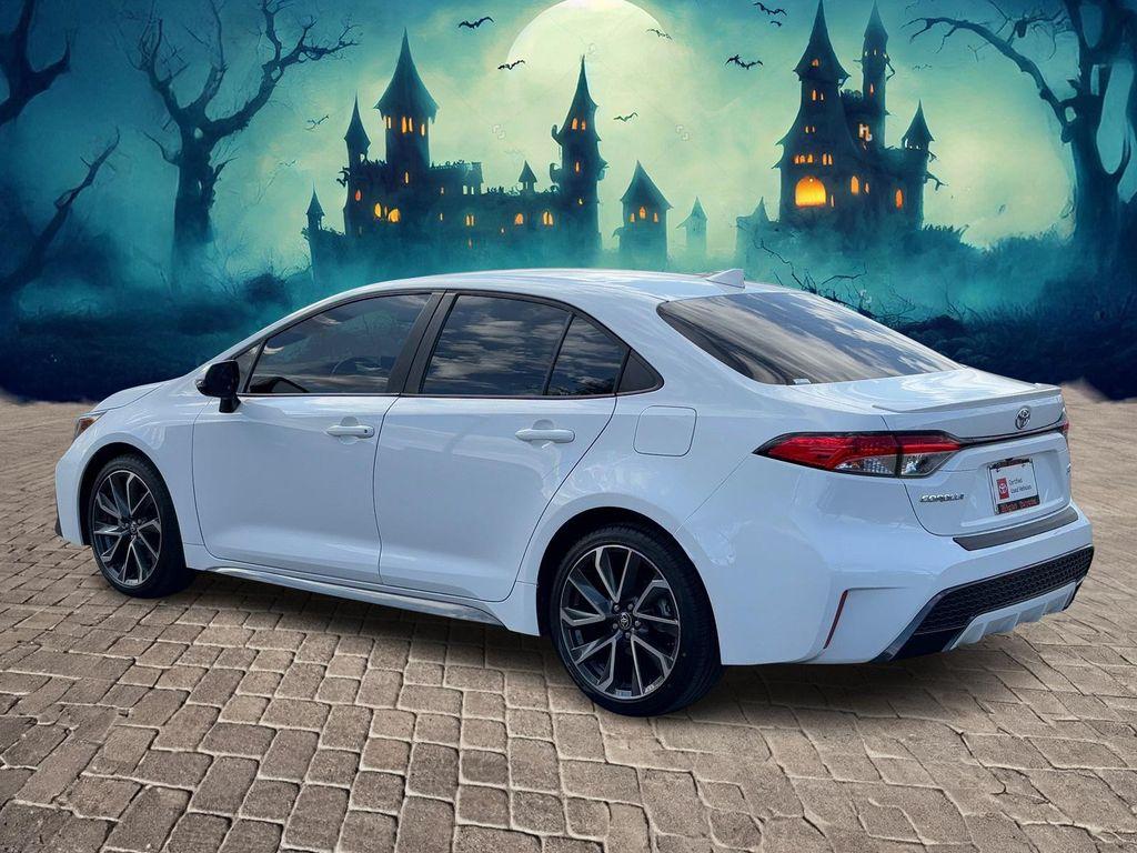 2020 Super White Toyota Corolla