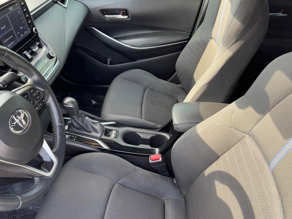 2020 Super White Toyota Corolla