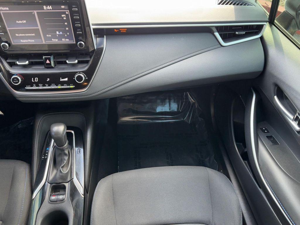 2020 Super White Toyota Corolla