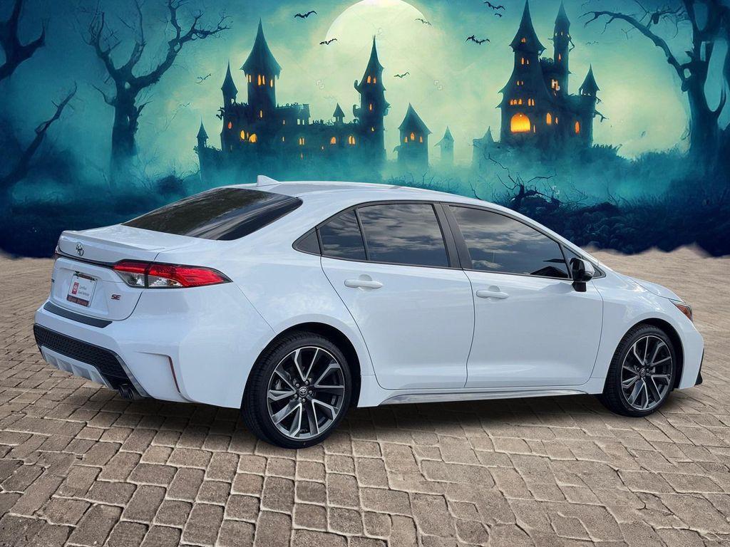 2020 Super White Toyota Corolla