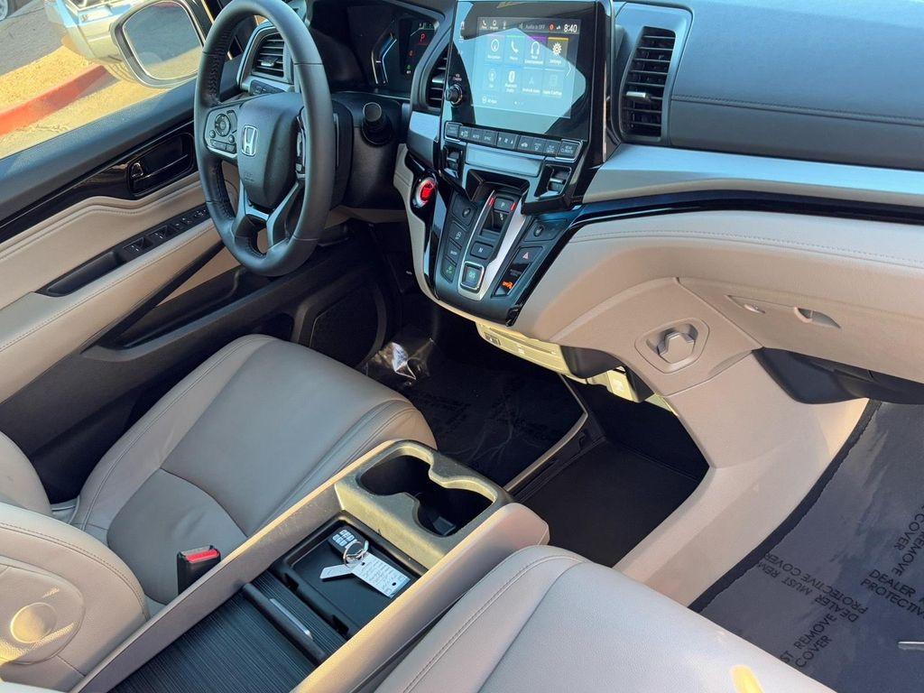 used 2023 Honda Odyssey car, priced at $34,764