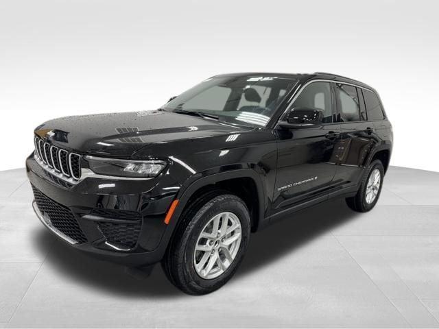 new 2026 Jeep Grand Cherokee car, priced at $45,610