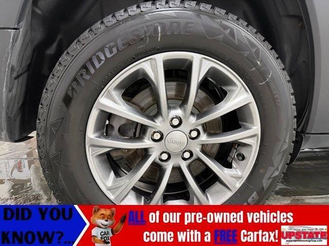 used 2020 Jeep Cherokee car, priced at $15,434