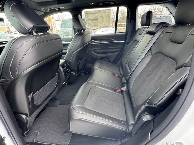 new 2026 Jeep Grand Cherokee car, priced at $48,239