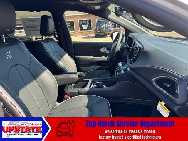 new 2026 Chrysler Pacifica car, priced at $48,325