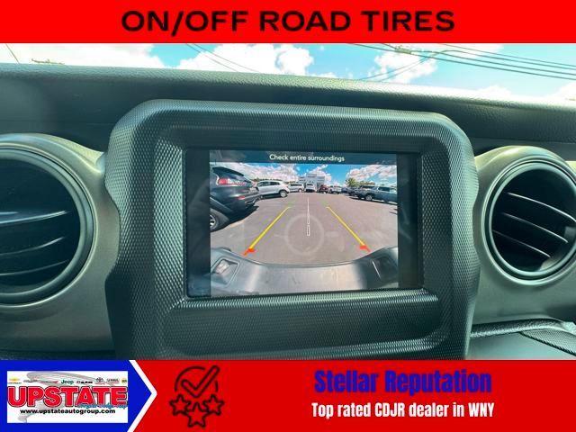 used 2022 Jeep Gladiator car, priced at $31,293