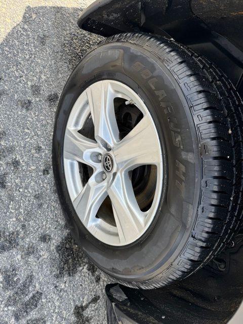 used 2022 Toyota Highlander car, priced at $29,477