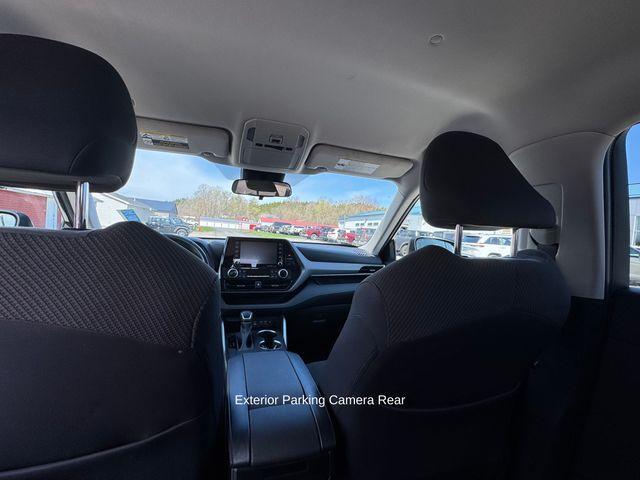 used 2022 Toyota Highlander car, priced at $28,658