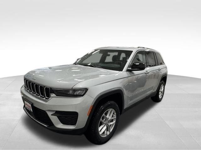 new 2025 Jeep Grand Cherokee car, priced at $42,143
