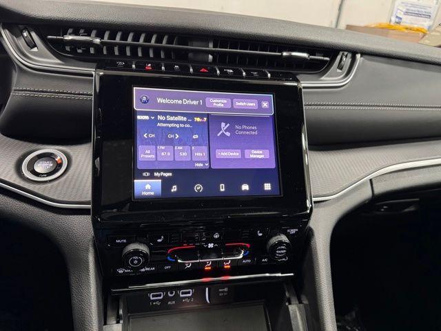 new 2025 Jeep Grand Cherokee car, priced at $44,828