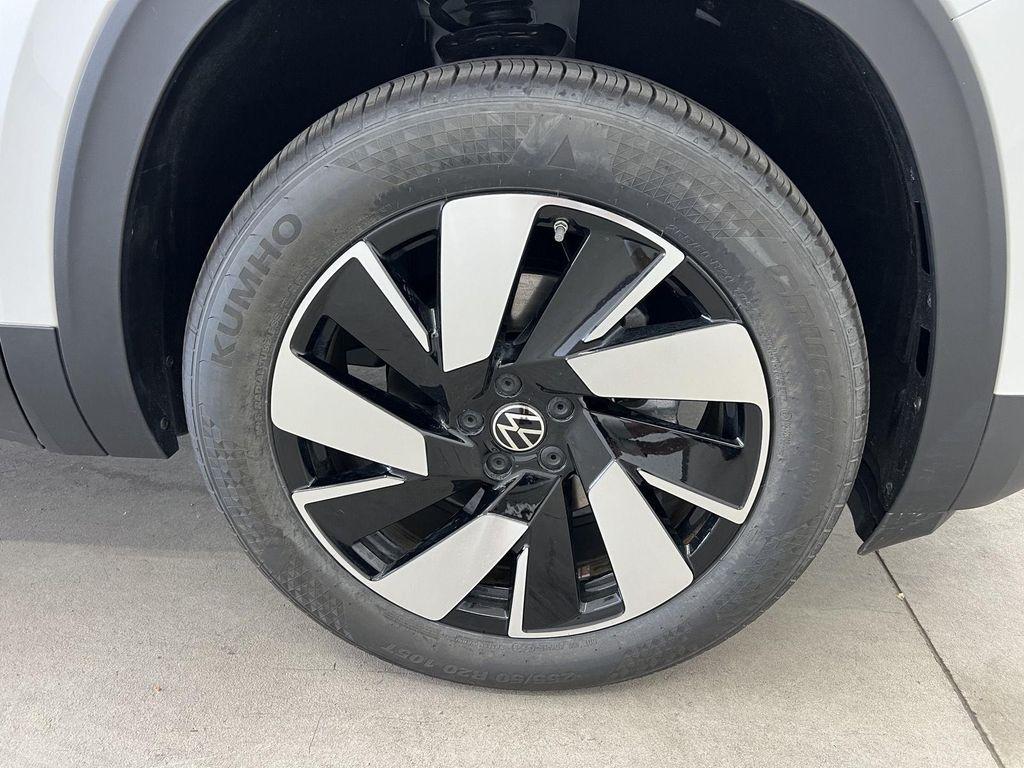 new 2026 Volkswagen Atlas Cross Sport car