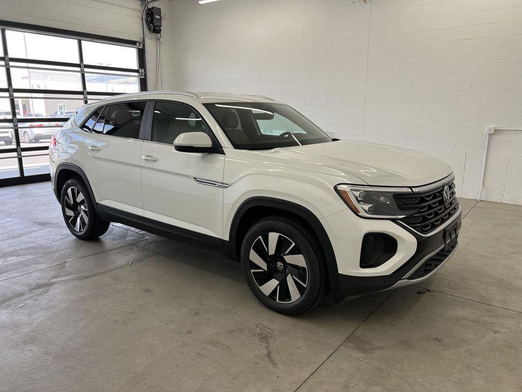 new 2026 Volkswagen Atlas Cross Sport car