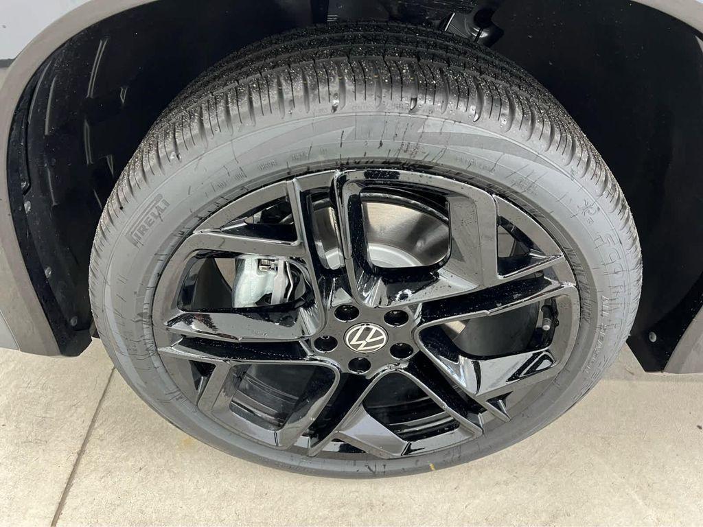 new 2026 Volkswagen Tiguan car, priced at $39,304