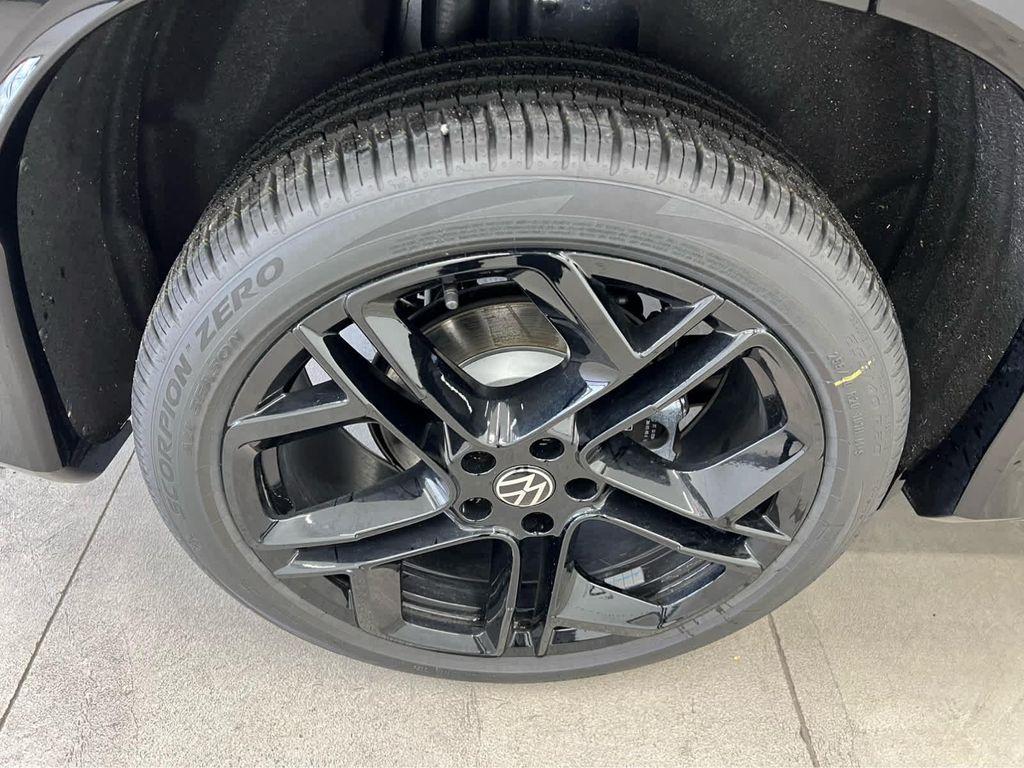 new 2026 Volkswagen Tiguan car, priced at $39,304