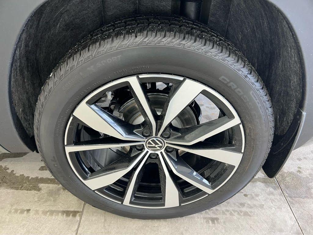 new 2026 Volkswagen Atlas Cross Sport car, priced at $54,758