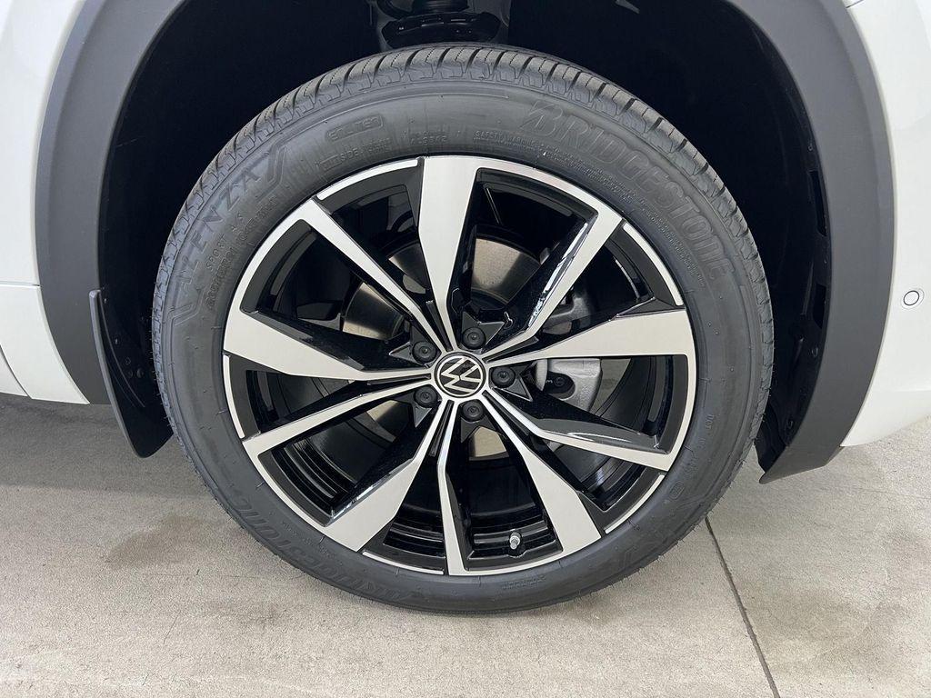 new 2026 Volkswagen Atlas car, priced at $54,506