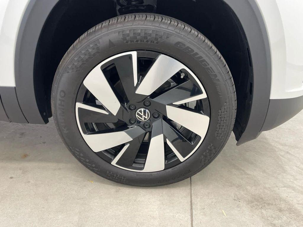 new 2025 Volkswagen Atlas Cross Sport car, priced at $46,705