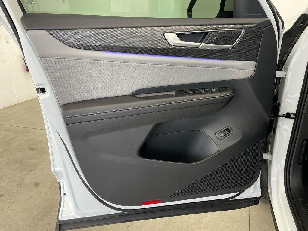 new 2025 Volkswagen Atlas Cross Sport car, priced at $46,705