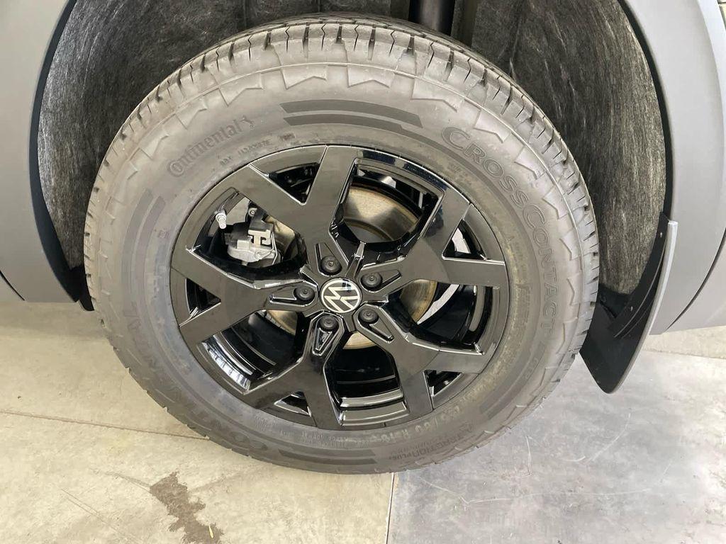 new 2026 Volkswagen Atlas car, priced at $49,948