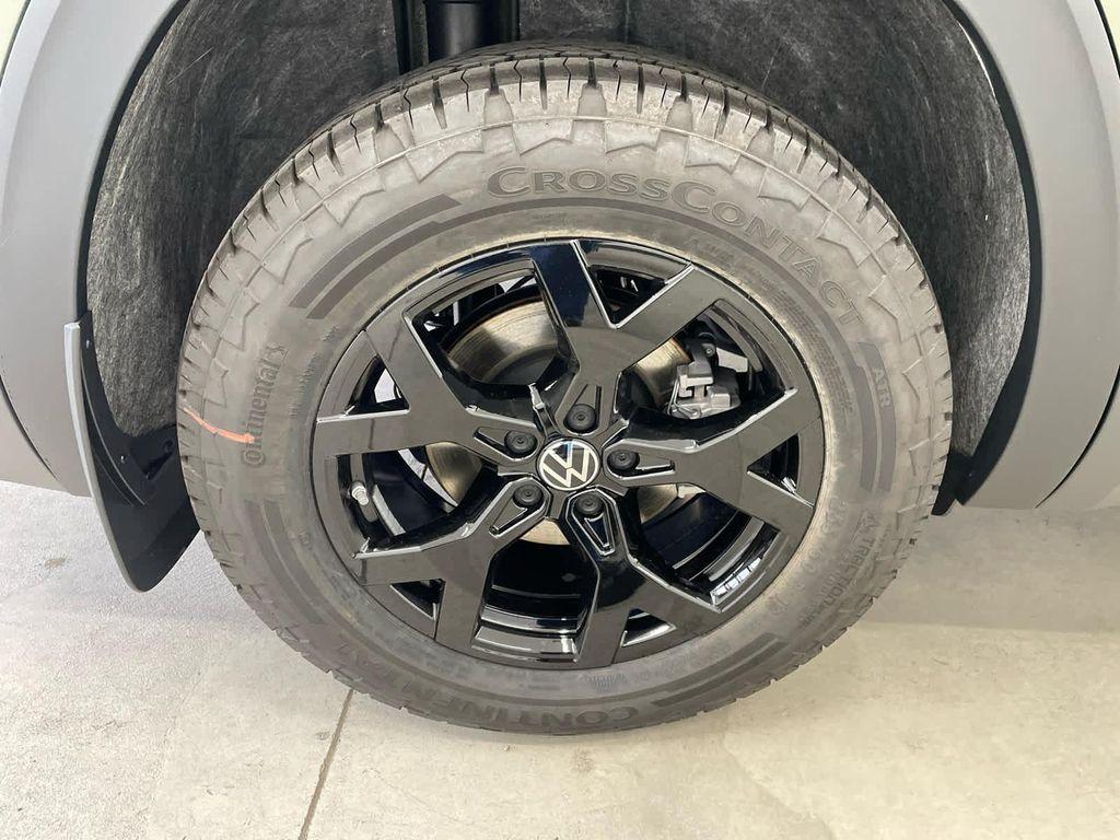 new 2026 Volkswagen Atlas car, priced at $49,948