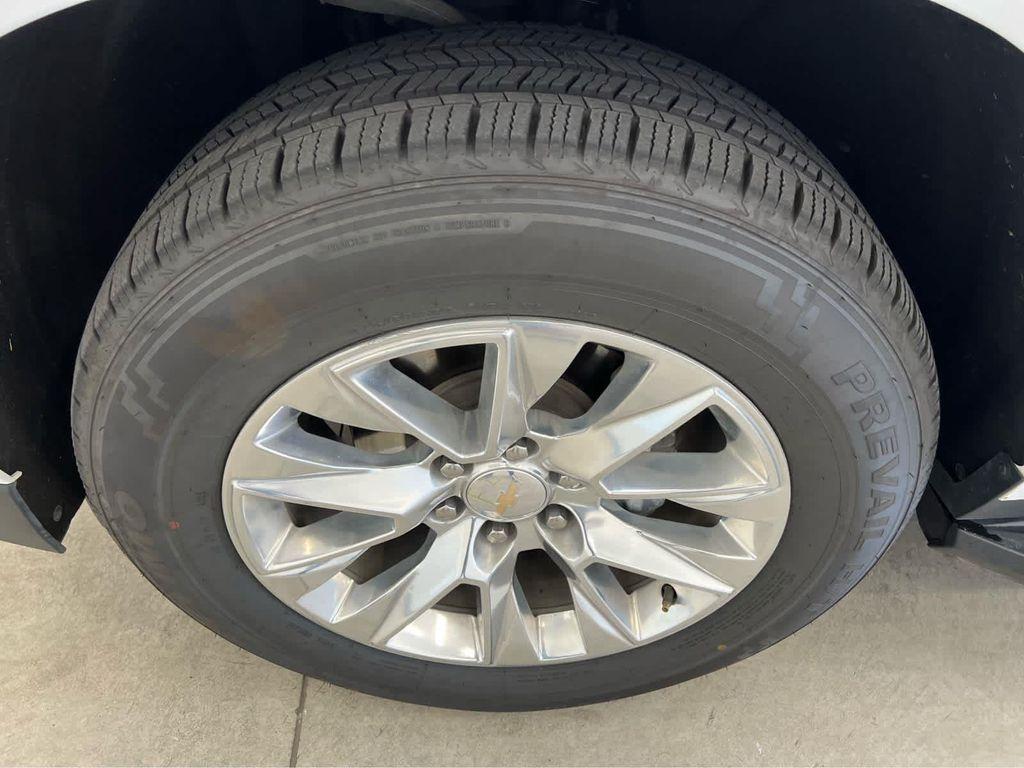 used 2024 Chevrolet Tahoe car, priced at $50,931
