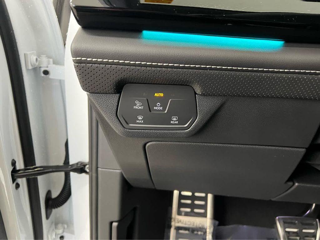 new 2026 Volkswagen Atlas Cross Sport car, priced at $52,264