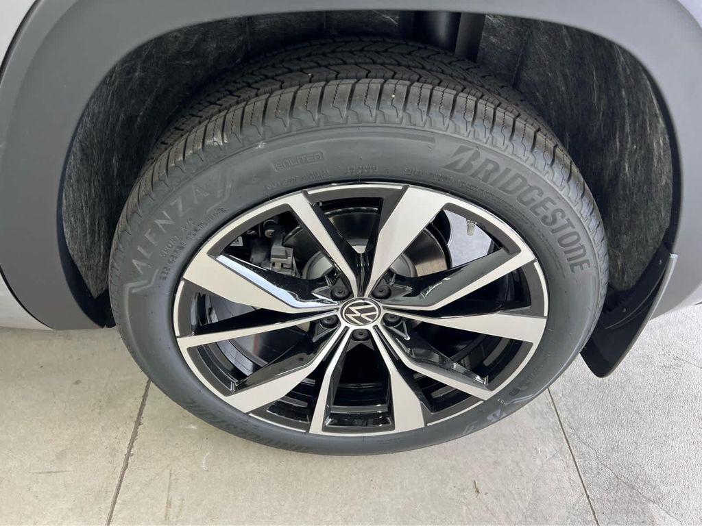 new 2026 Volkswagen Atlas Cross Sport car, priced at $55,001