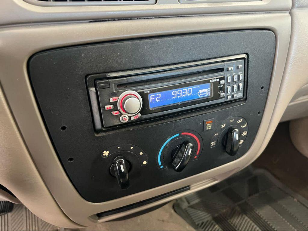 used 2004 Ford Taurus car, priced at $2,499