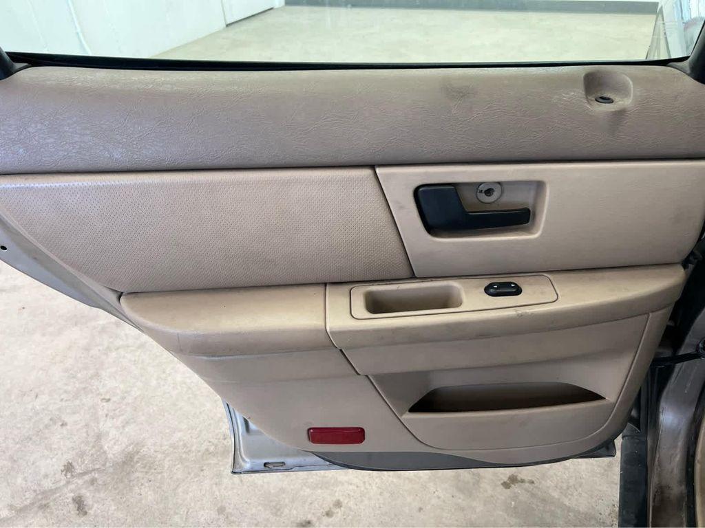 used 2004 Ford Taurus car, priced at $2,499