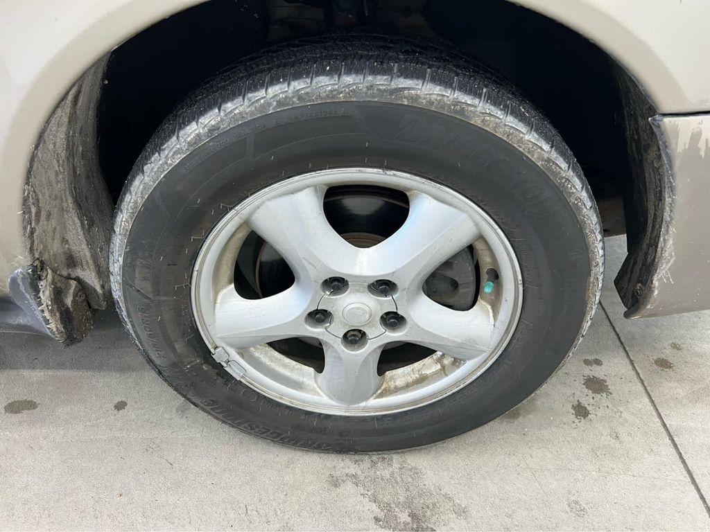 used 2004 Ford Taurus car, priced at $2,499