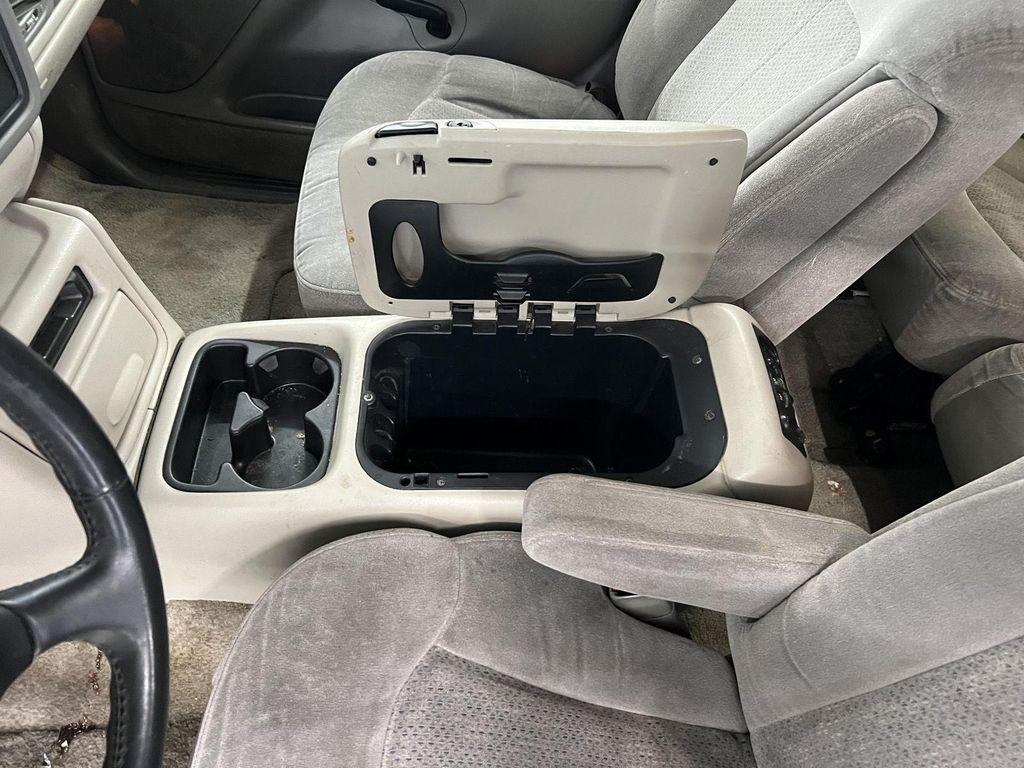 used 2001 Chevrolet Suburban car, priced at $4,997