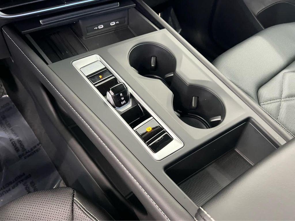 new 2026 Volkswagen Atlas car, priced at $42,504