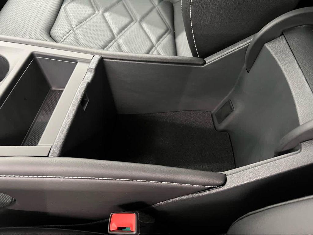 new 2026 Volkswagen Atlas car, priced at $42,504