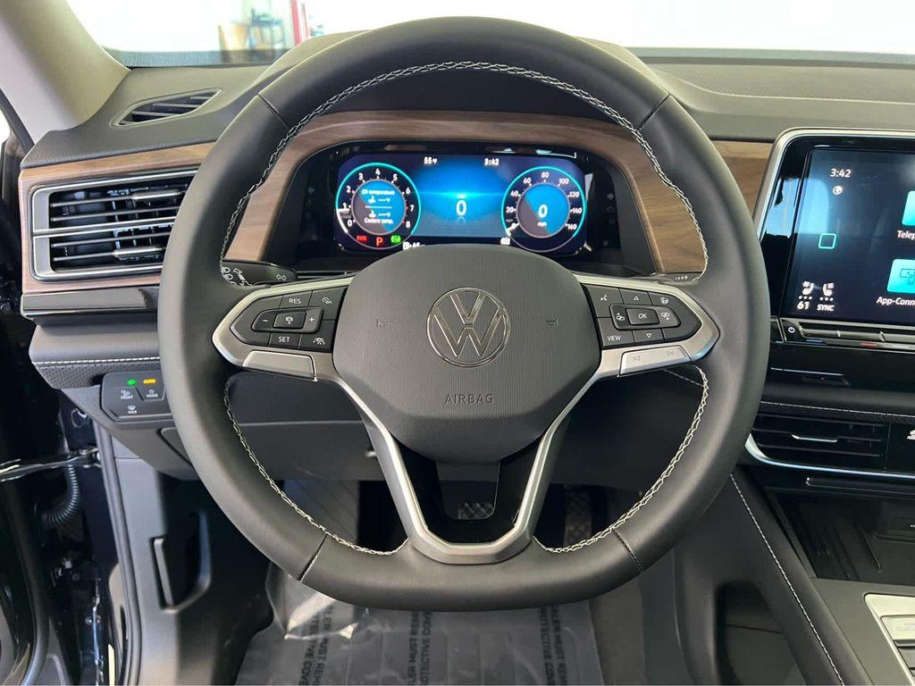 new 2026 Volkswagen Atlas car, priced at $42,504