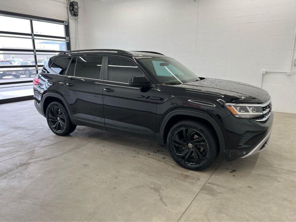 used 2021 Volkswagen Atlas car, priced at $18,009