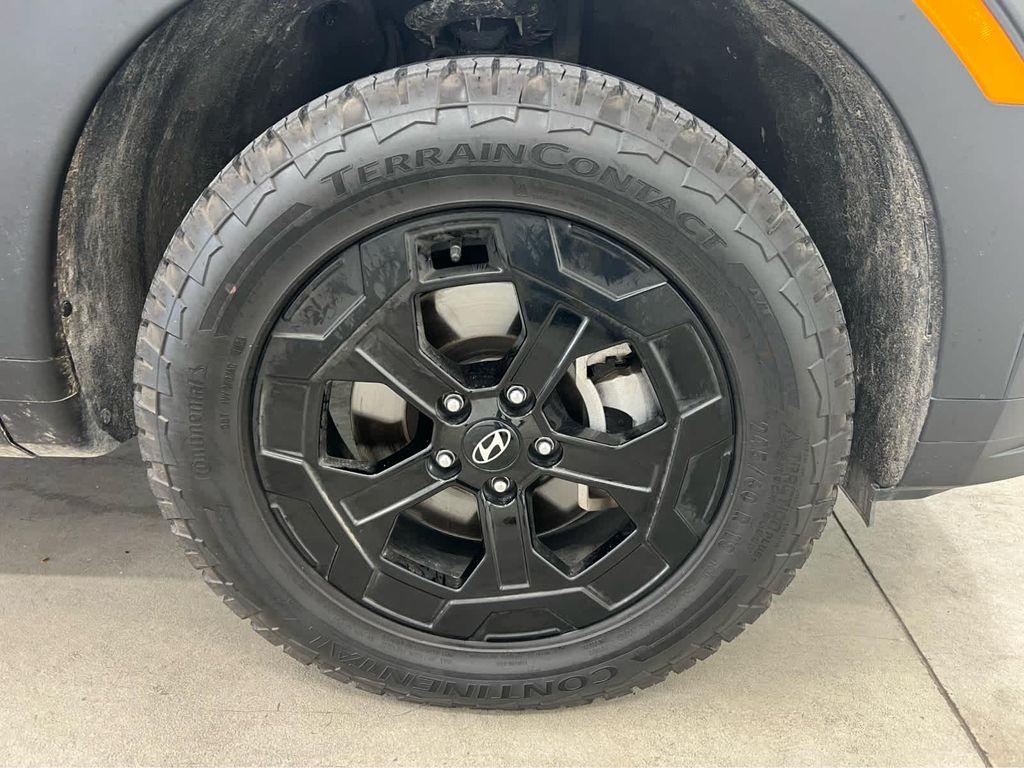 used 2025 Hyundai Santa Fe car, priced at $35,504