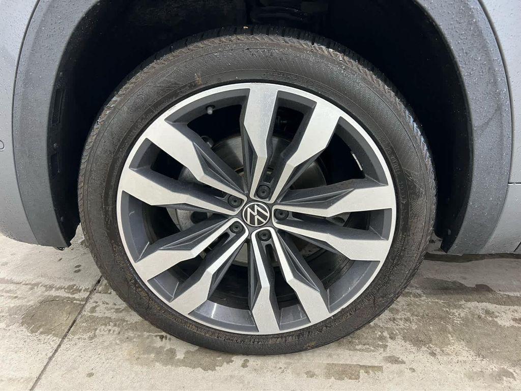 used 2021 Volkswagen Atlas car, priced at $28,594