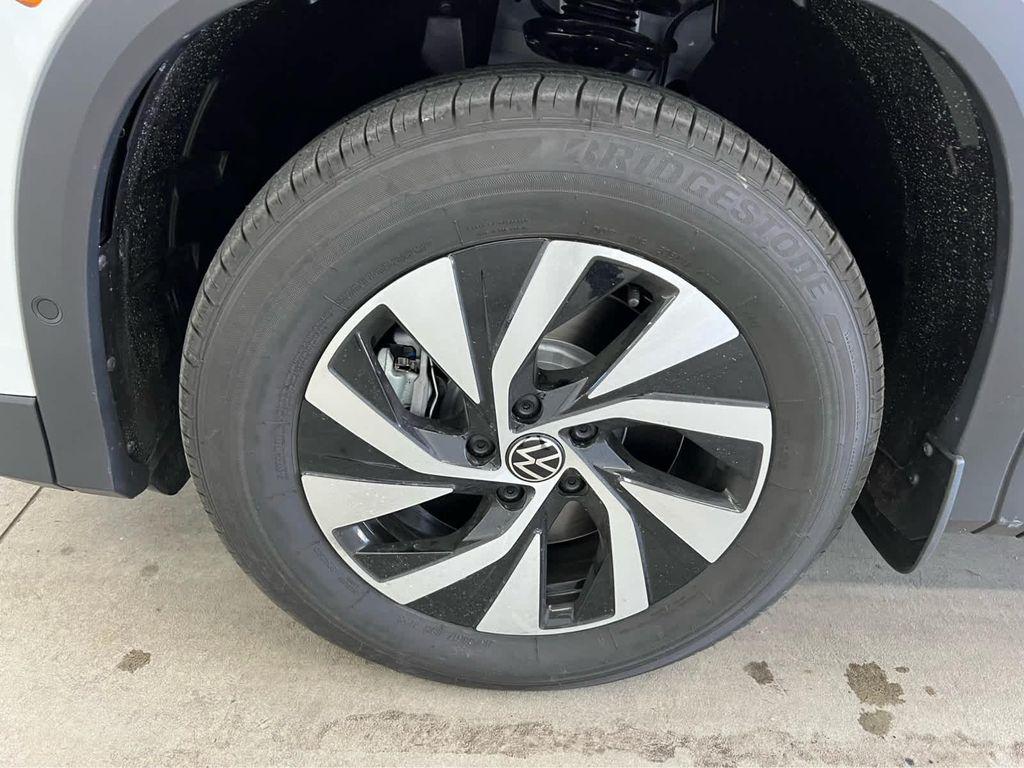 new 2026 Volkswagen Tiguan car, priced at $33,492