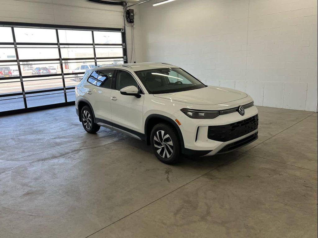 new 2026 Volkswagen Tiguan car, priced at $33,492