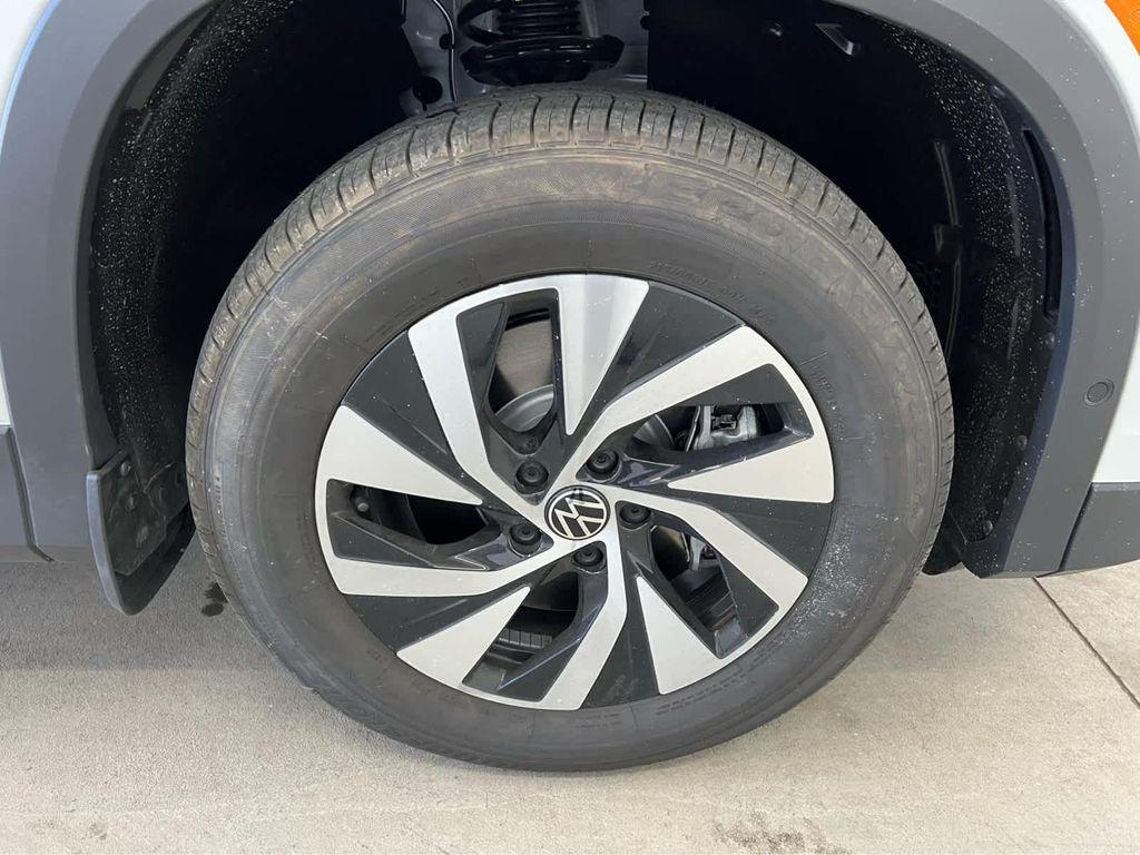 new 2026 Volkswagen Tiguan car, priced at $33,492