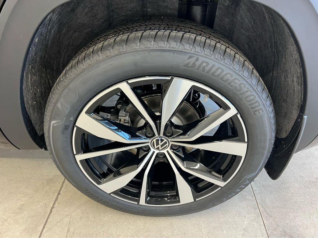 new 2026 Volkswagen Atlas Cross Sport car, priced at $54,978