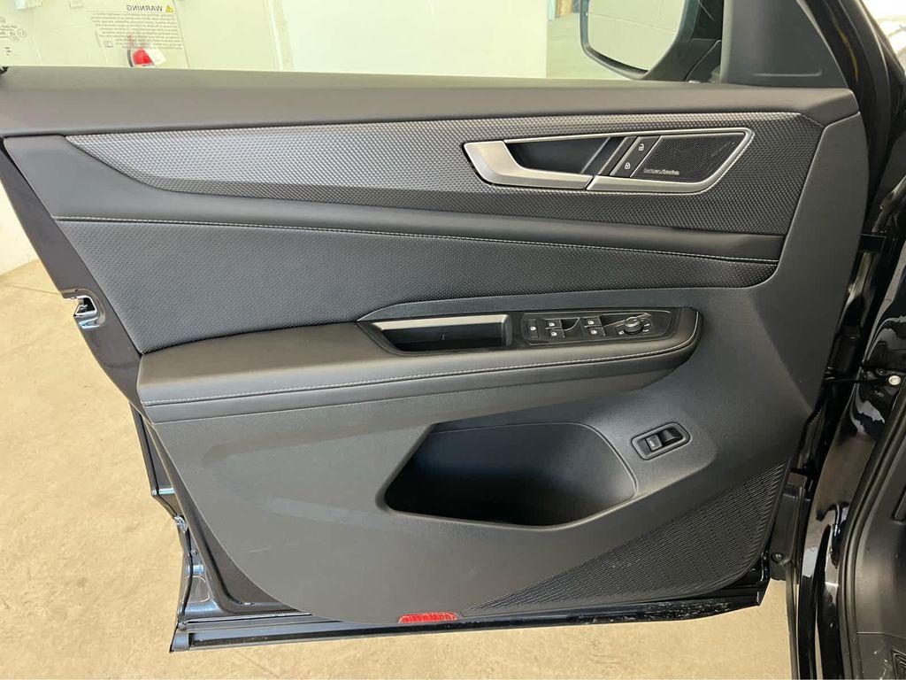 new 2026 Volkswagen Atlas Cross Sport car, priced at $54,978