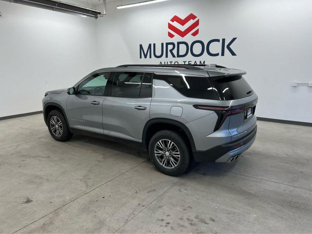 used 2024 Chevrolet Traverse car, priced at $35,755