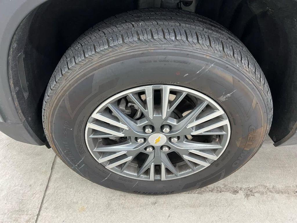 used 2024 Chevrolet Traverse car, priced at $35,755