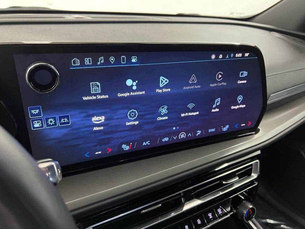 used 2024 Chevrolet Traverse car, priced at $35,755