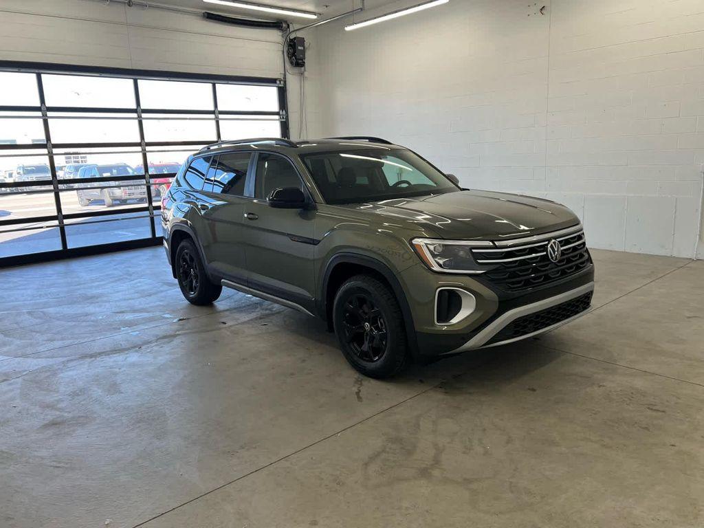 new 2026 Volkswagen Atlas car, priced at $49,253