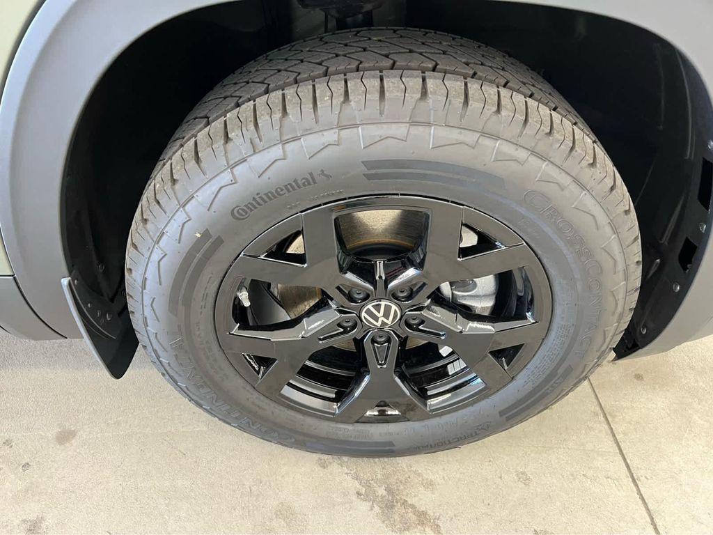 new 2026 Volkswagen Atlas car, priced at $49,253